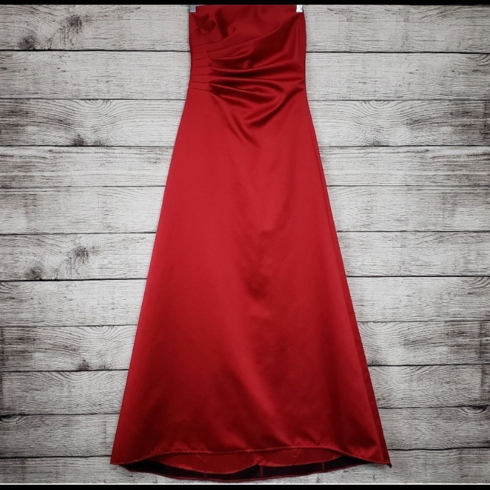 Cache Red Strapless Dress sz. 4